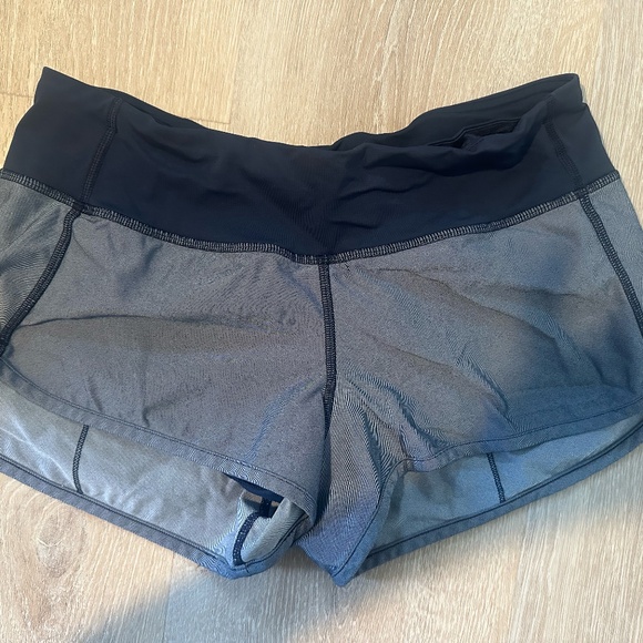 Lululemon Speed Shorts Black Gray Size 4 - Picture 1 of 2